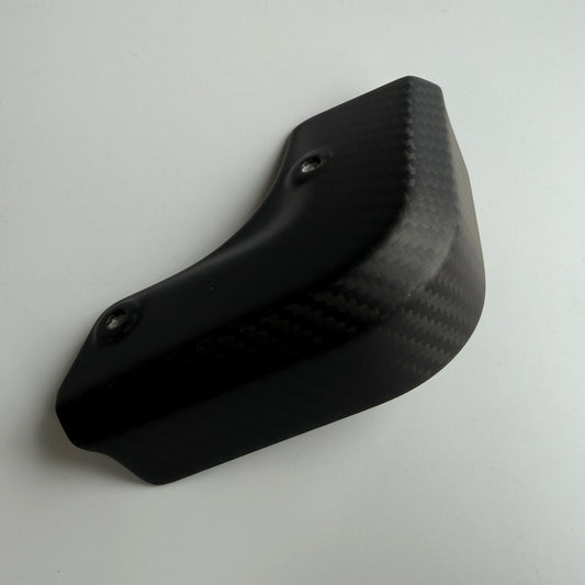 Plug cover carbon