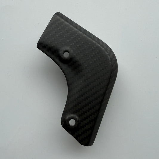 Plug cover carbon