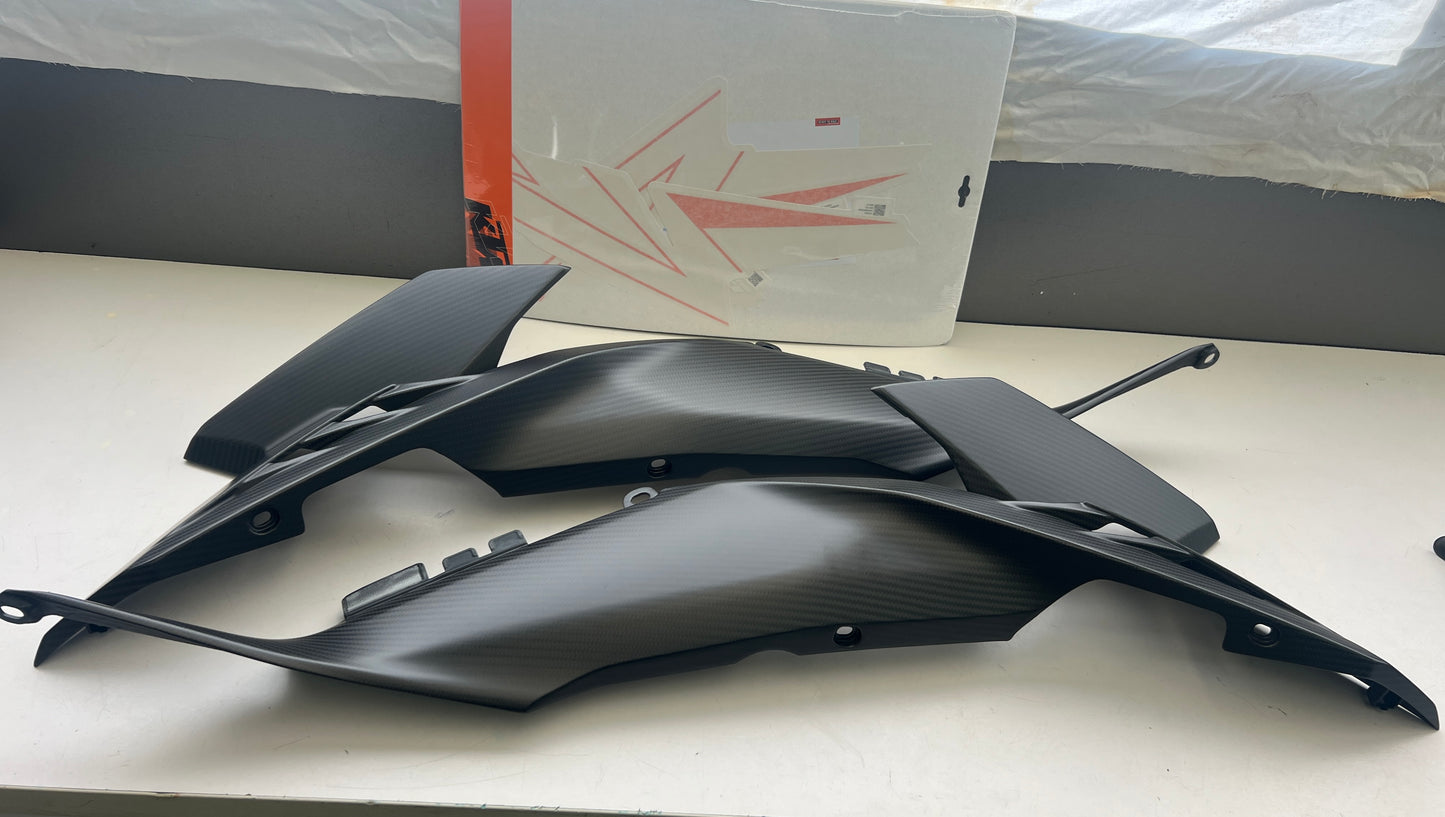Stickerset carbon