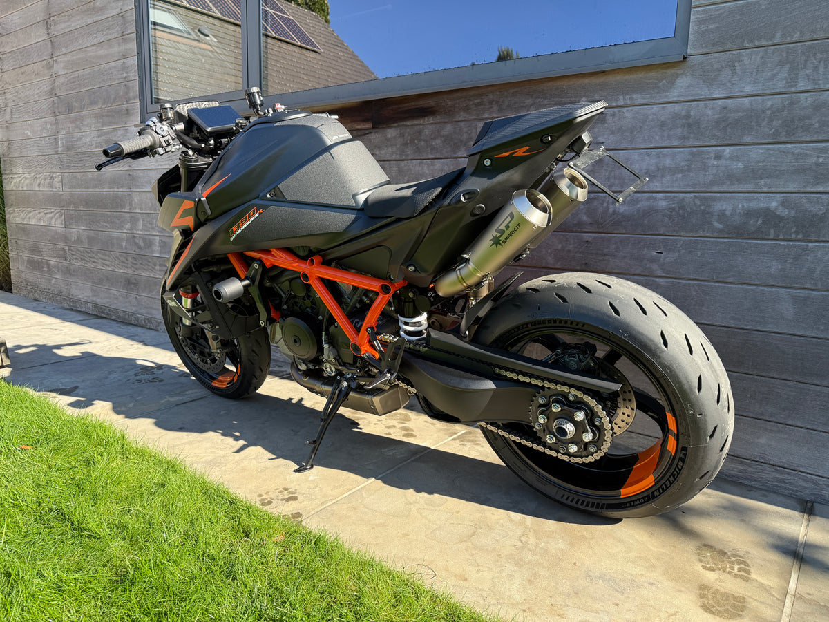 KTM Superduke 1390R