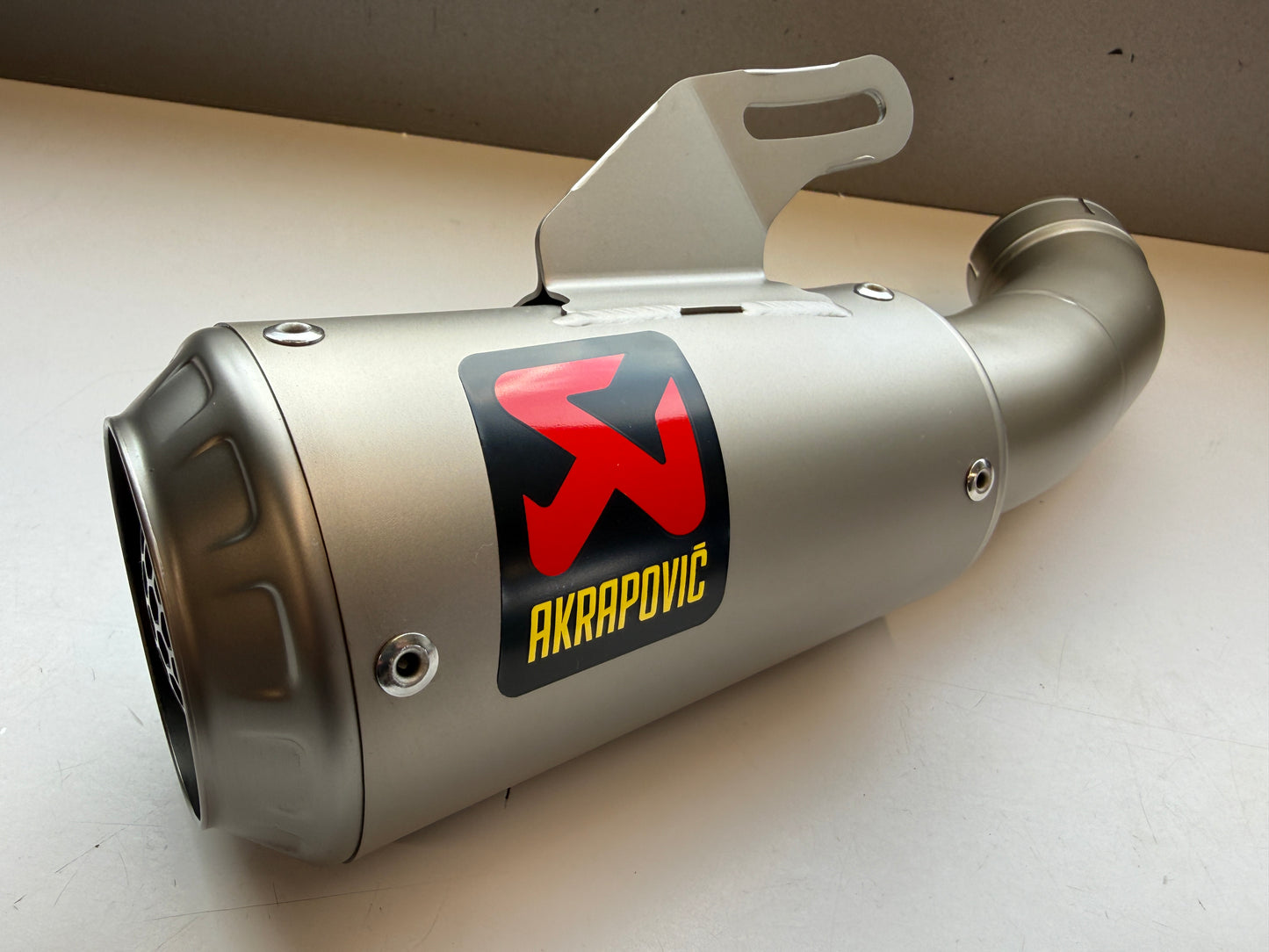 Gebruikte Akrapovic titanium uitlaatdemper evolution line