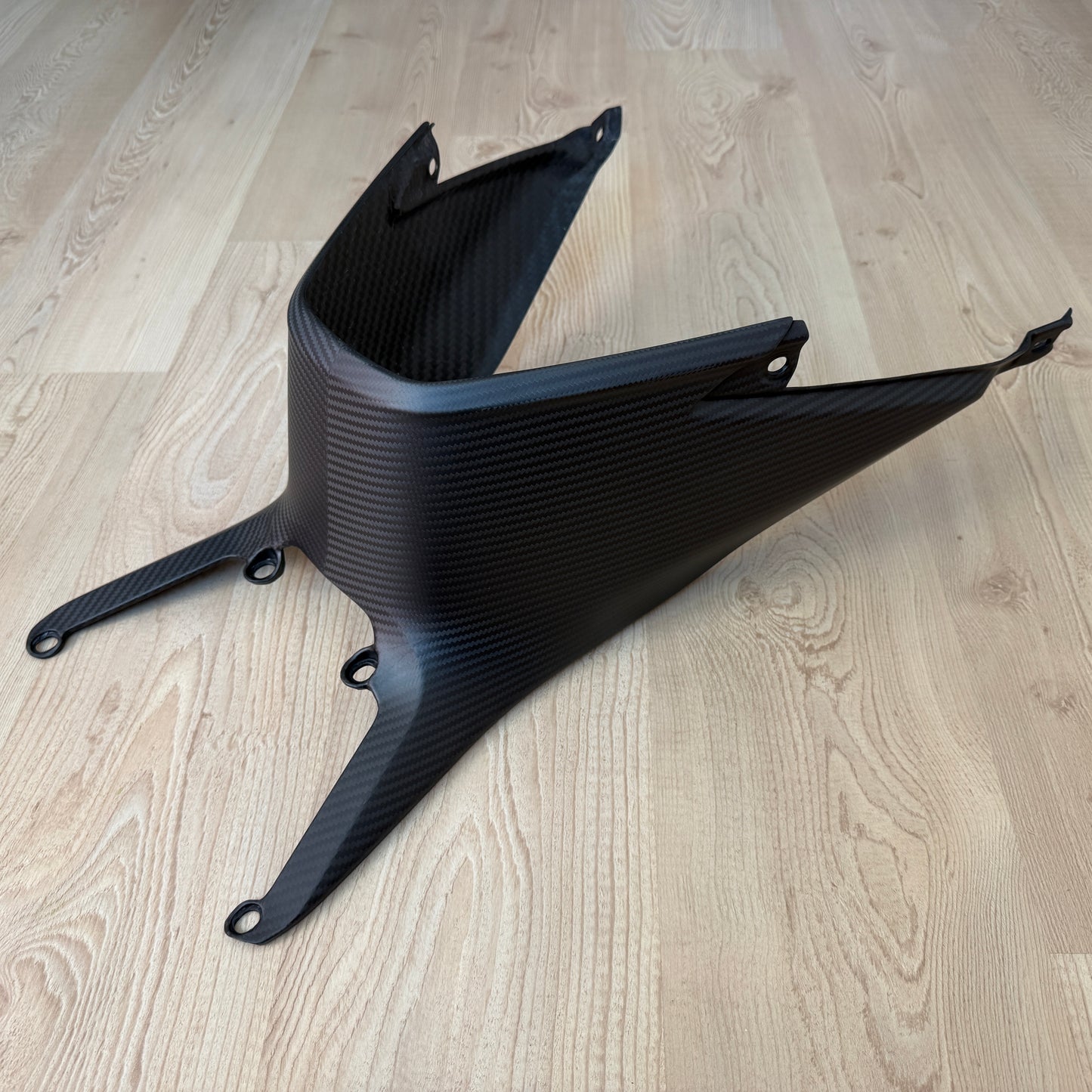 Kap rond tank carbon