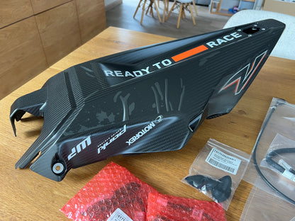 RR undertail carbon