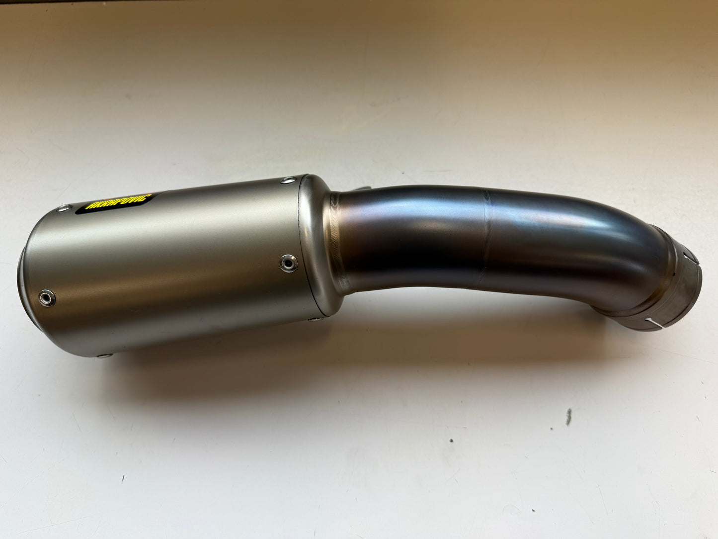 Gebruikte Akrapovic titanium uitlaatdemper evolution line