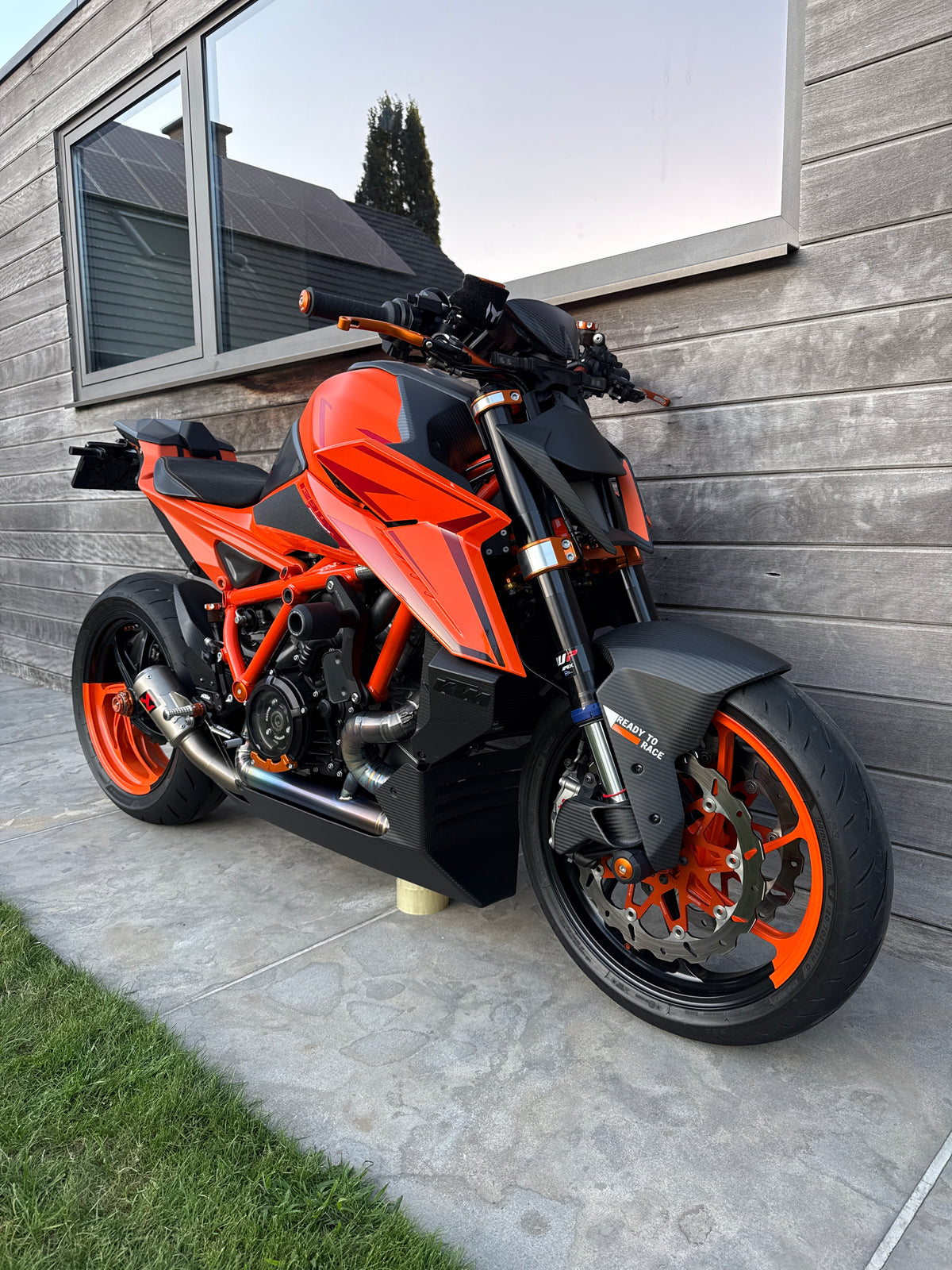 Bellypan carbon