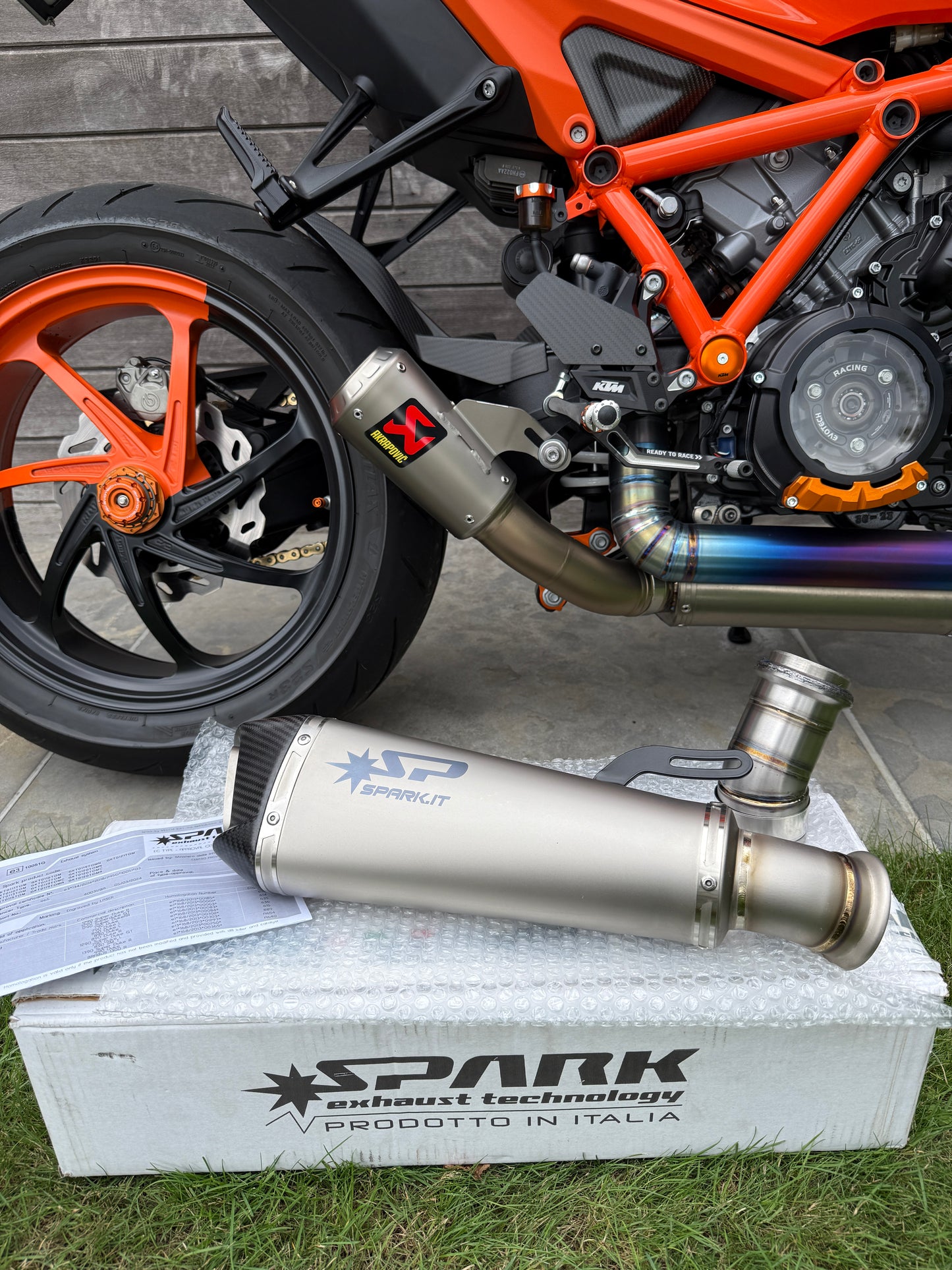 Titanium link-pipe