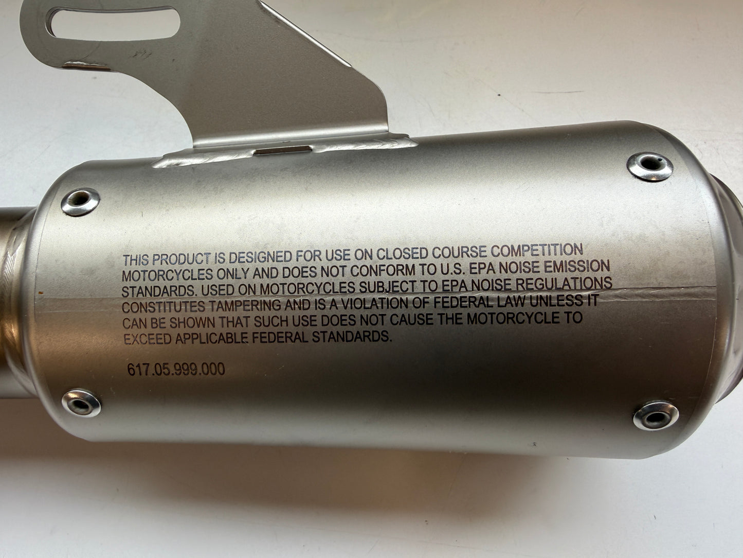 Gebruikte Akrapovic titanium uitlaatdemper evolution line