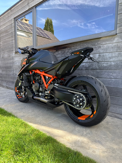 Bellypan carbon