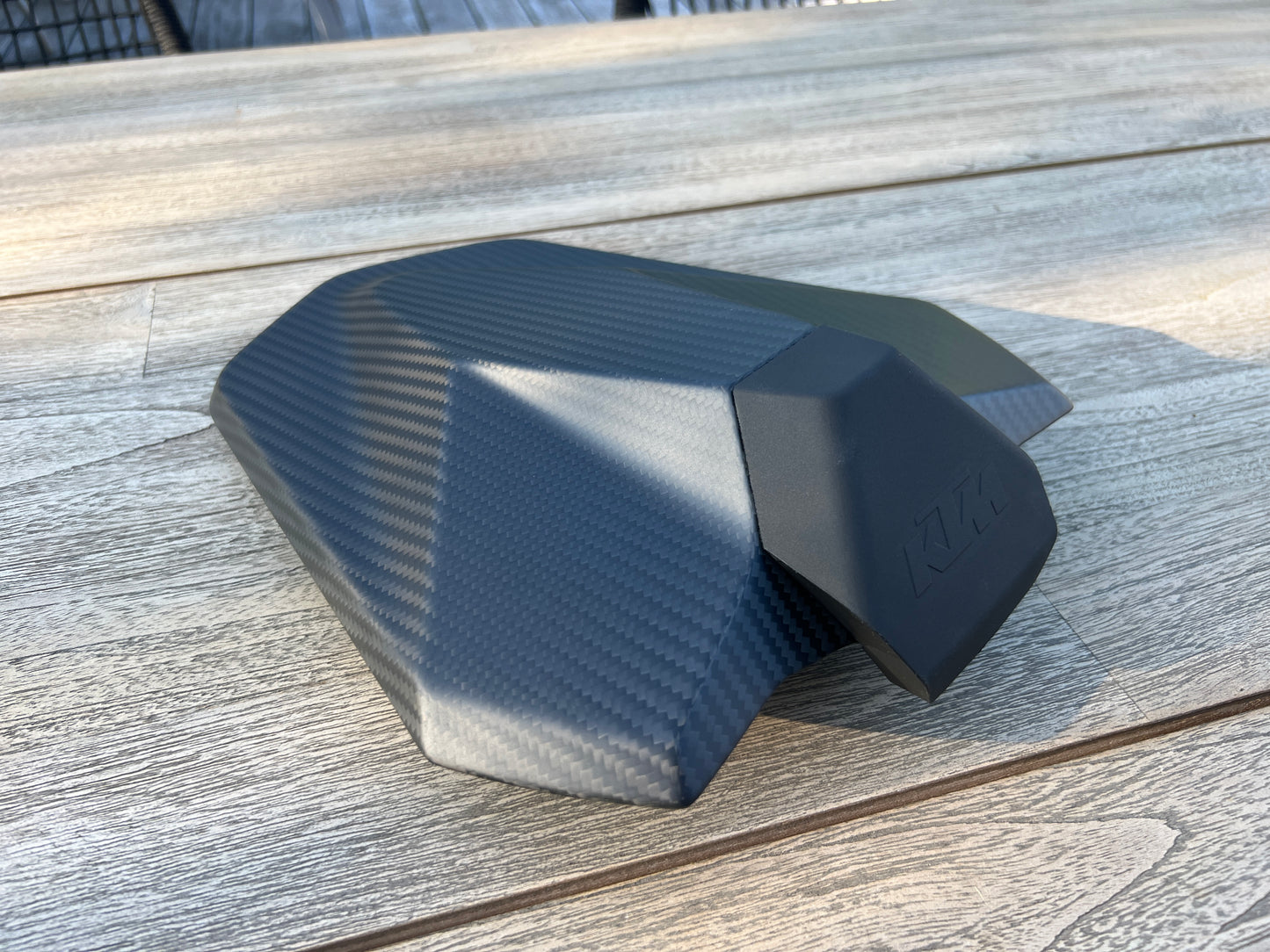 Monozit carbon