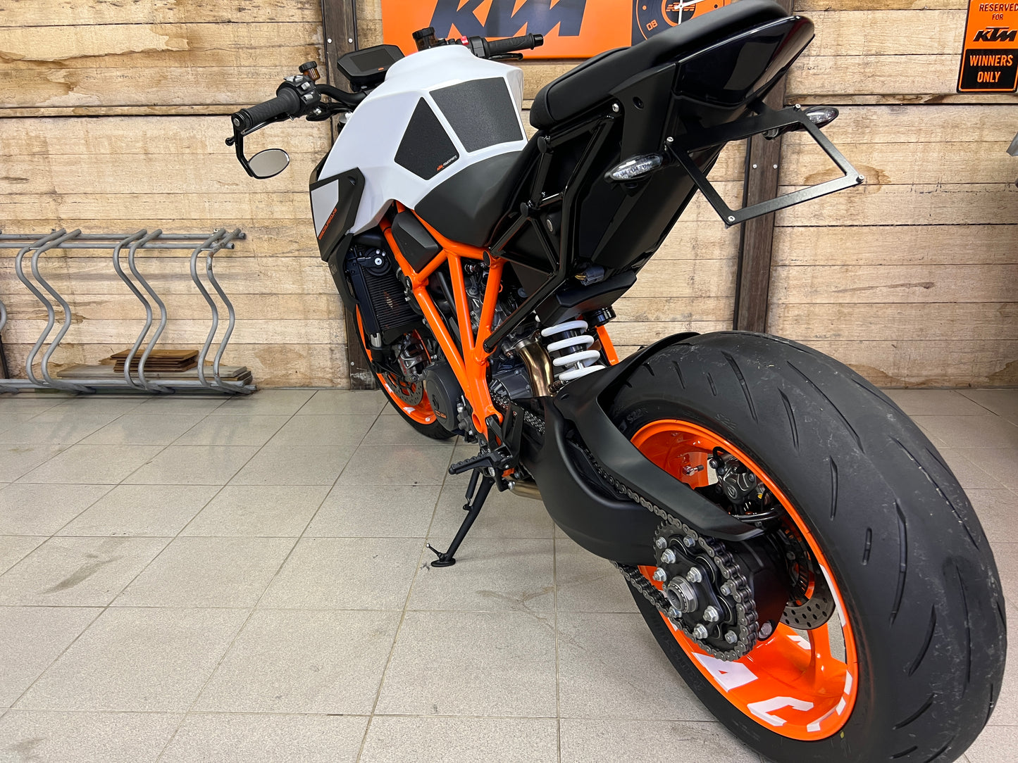 Custom kentekenplaathouder