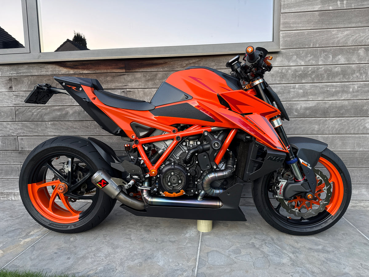 Circuit zadel RR Track Carbon