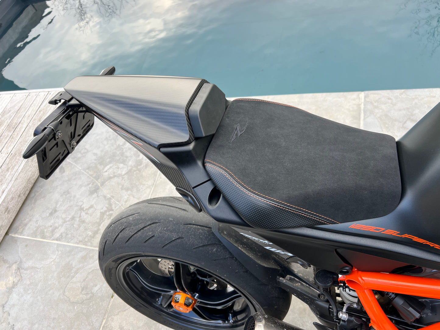 RR undertail carbon