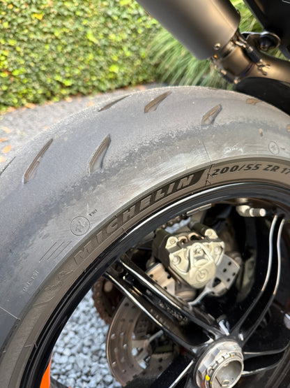 KTM Superduke 1390R