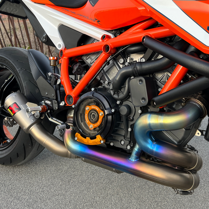 Akrapovic titanium uitlaatlijn