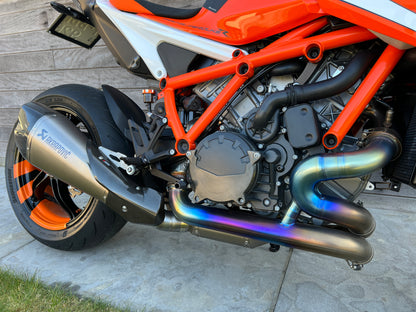 Titanium link-pipe