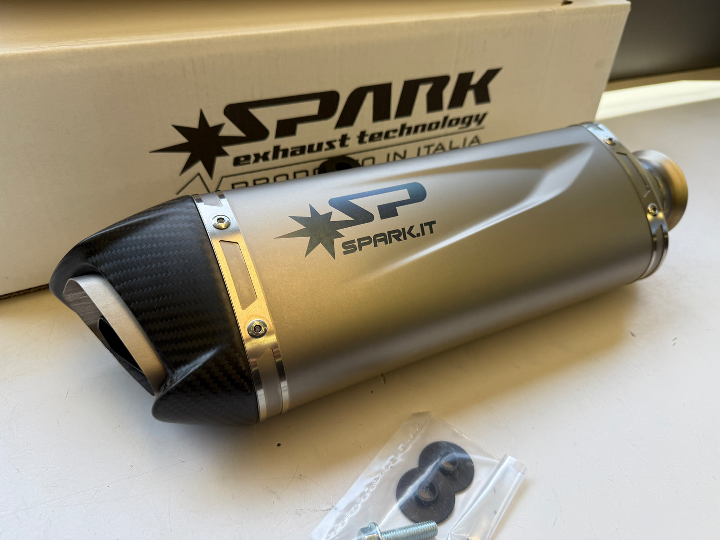 Spark uitlaatdemper