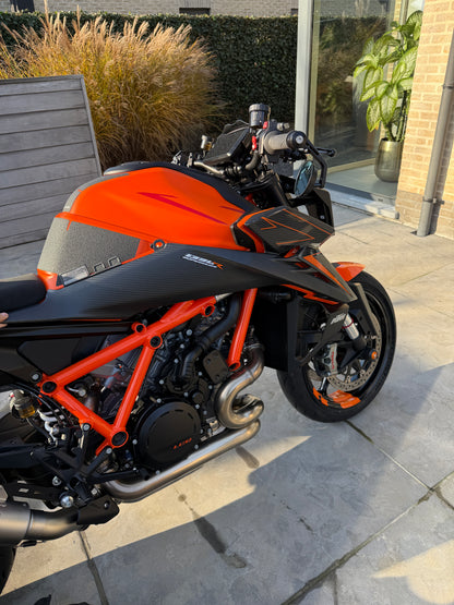 Stickerset carbon