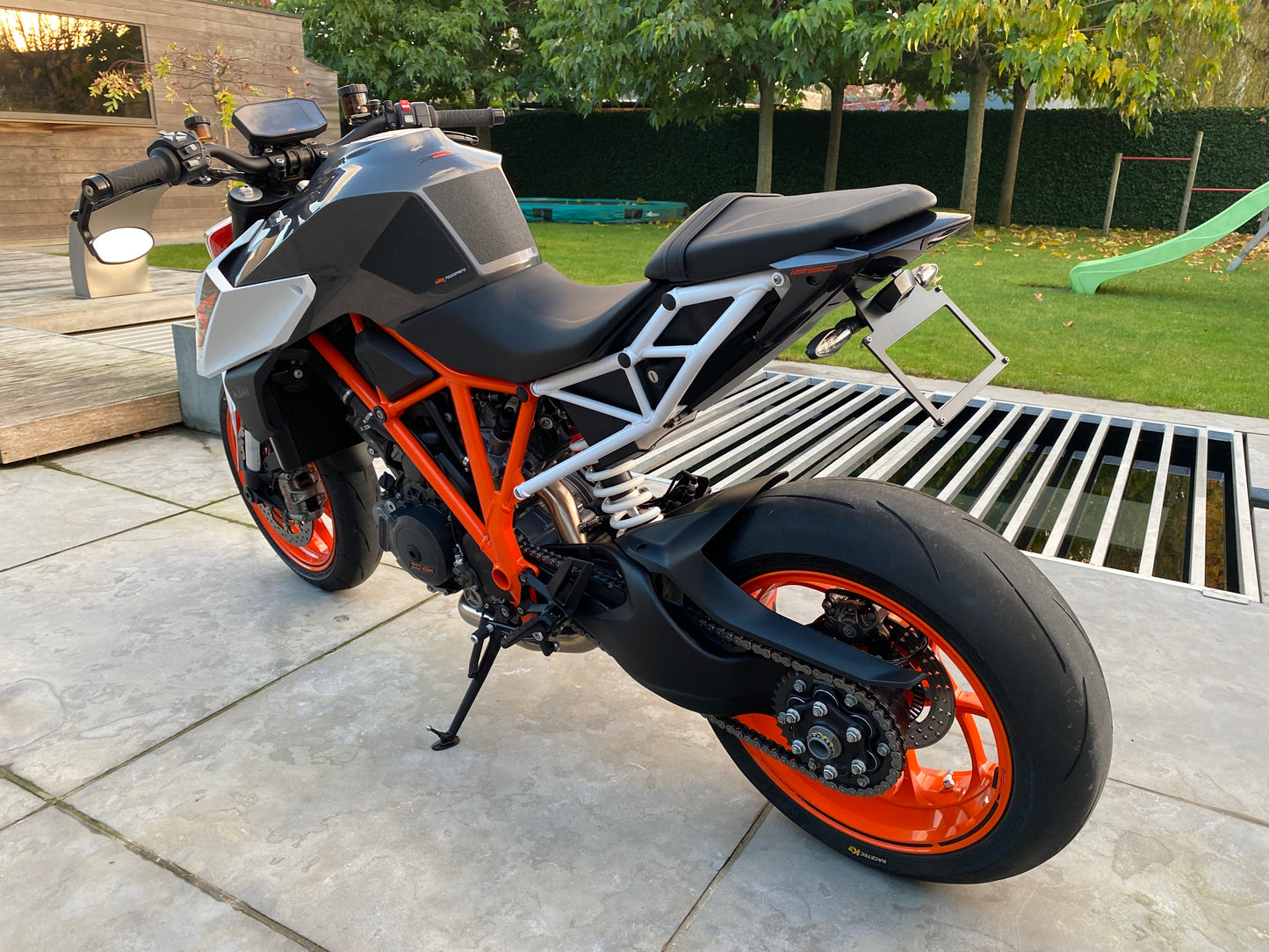 Custom kentekenplaathouder