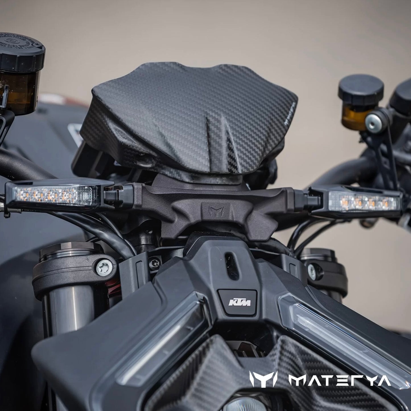 Dashboardcover Materya